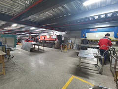 Examen de l'usine Blue Whale